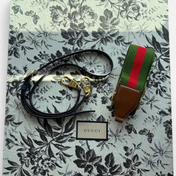 Ultra-rare limited-edition Gucci Ostrich Skin Bamboo Tote - Picture 7 of 17